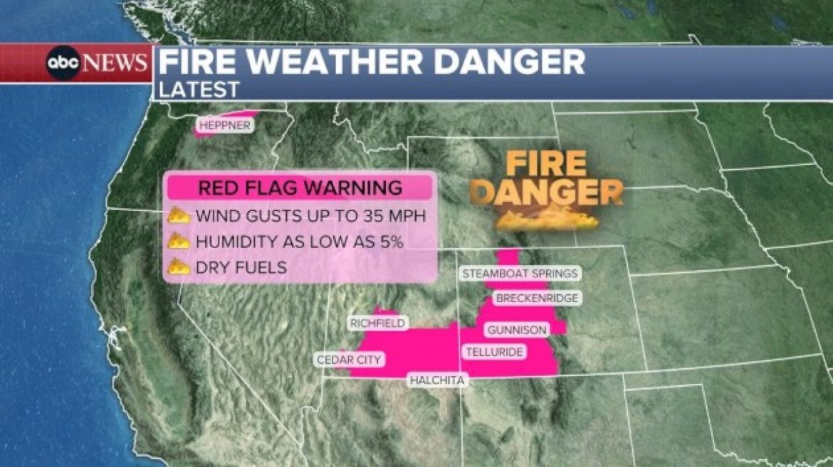 new-utah-wildfire-triples-in-size,-prompting-evacuations-and-closing-a-highway