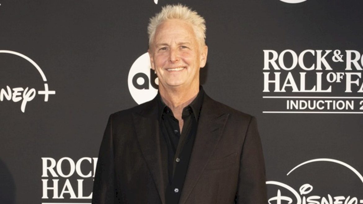 pearl-jam’s-mike-mccready,-maiden’s-bruce-dickinson-and-more-to-appear-at-san-diego-comic-con