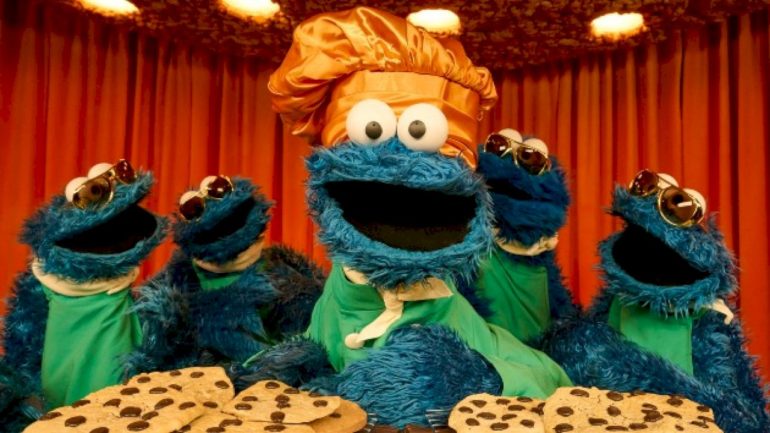 watch-cookie-monster-sing-bruno-mars-for-‘sesame-street”s-‘parody-party’