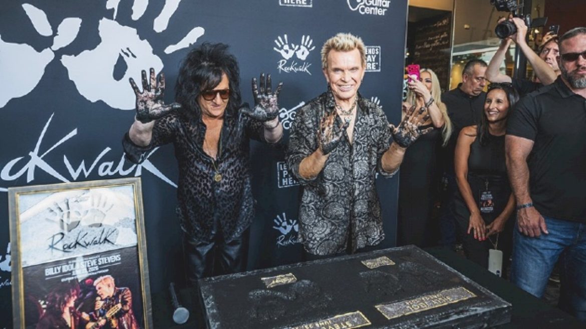 billy-idol-and-steve-stevens-inducted-into-guitar-center’s-hollywood-rockwalk