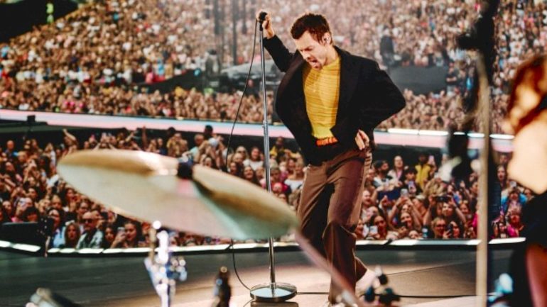 harry-styles-tribute-act-bookings-up-more-than-500%-in-the-uk