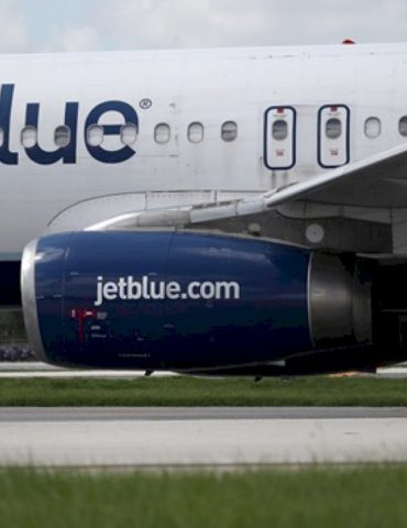 jetblue-flight-hits-drone-while-landing-at-jfk:-officials
