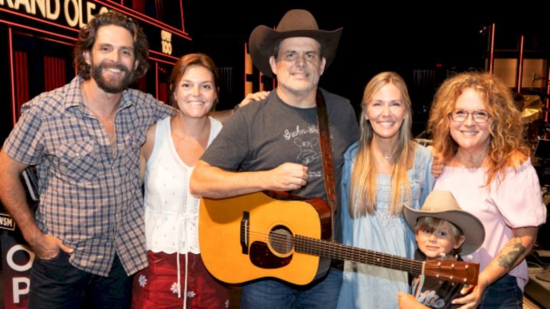 tr’s-dad,-rhett-akins,-to-be-inducted-as-newest-member-of-grand-ole-opry