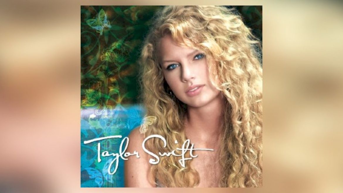 happy-‘billboard’-chart-iversary,-taylor-swift!