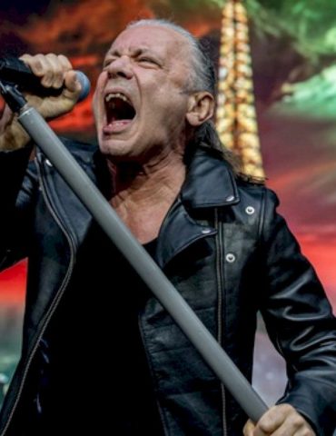 iron-maiden-to-film-eddfest-show-after-paris-concert-cut-short