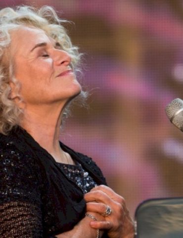 carole-king-to-rerelease-hyde-park-‘tapestry’-concert-for-10th-anniversary