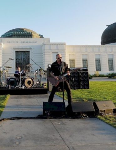 metallica-met-up-with-sharon-osbourne-on-one-year-anniversary-of-back-to-the-beginning