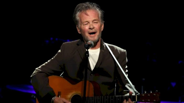 john-mellencamp-breaks-out-the-hits,-brings-back-some-classics-at-tour-rehearsal