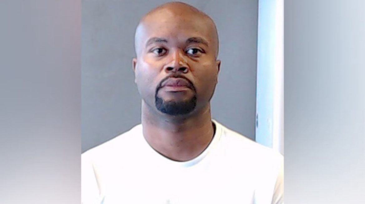 georgia-officer-charged-with-involuntary-manslaughter-after-accidentally-discharging-gun-during-arrest:-court-filing
