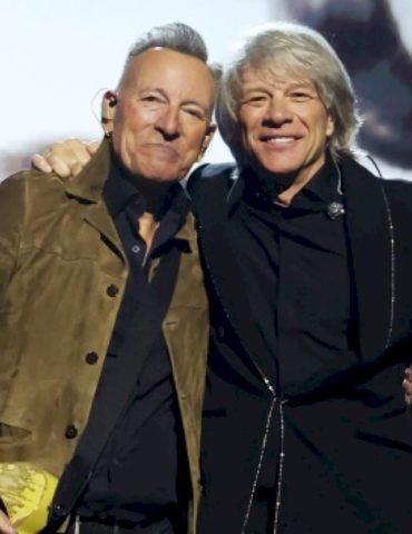 bruce-springsteen-catches-bon-jovi’s-forever-tour-at-madison-square-garden