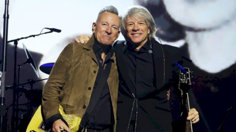 bruce-springsteen-catches-bon-jovi’s-forever-tour-at-madison-square-garden