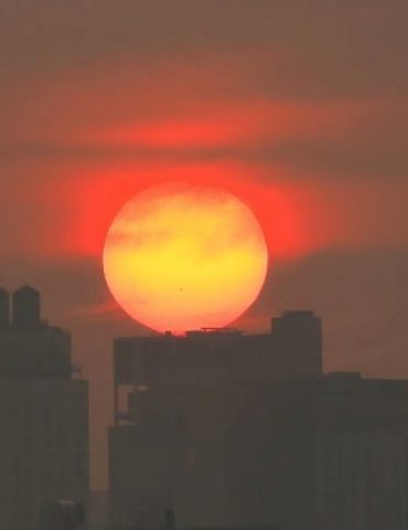 canada-wildfire-smoke-brings-unhealthy-air-quality-to-over-a-dozen-states-in-midwest,-northeast:-latest
