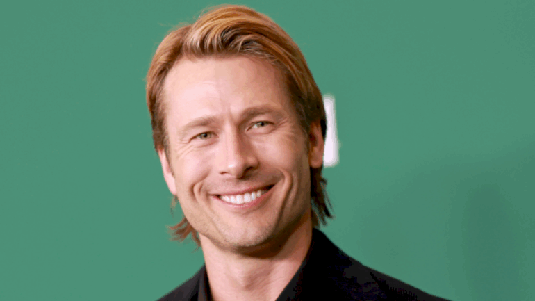 glen-powell-to-star-as-lou-gehrig-in-new-film-directed-by-richard-linklater
