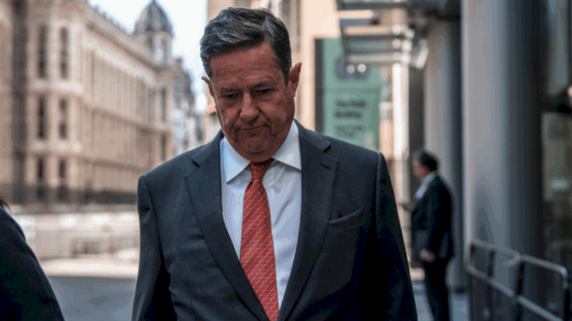 house-oversight-committee-to-interview-epstein’s-former-private-banker