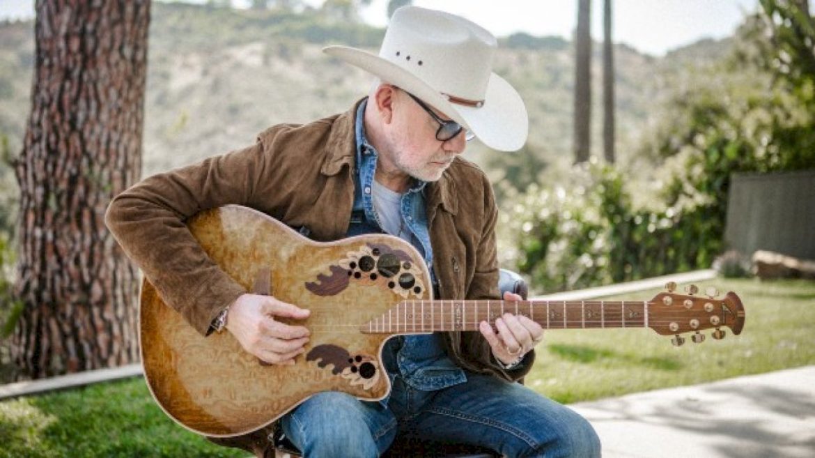 bernie-taupin-to-release-new-solo-album,-gives-update-on-next-elton-john-album