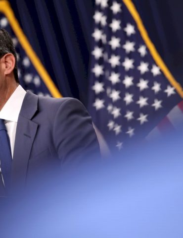 fed-holds-interest-rates-steady-as-economy-weathers-resurgent-inflation