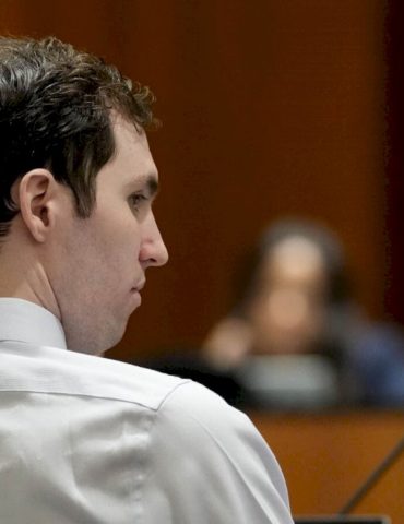 prosecutors-argue-judge-should-order-a-trial-for-charlie-kirk’s-alleged-killer