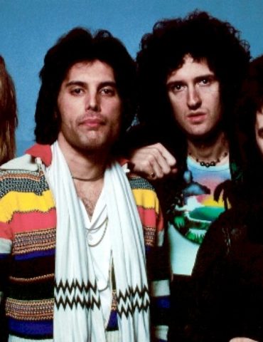 queen’s-‘don’t-stop-me-now’-reaches-1-billion-views-on-youtube