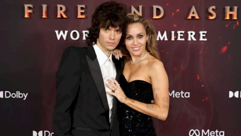 miley-cyrus’-fiance-on-how-they-met,-his-proposal-and-being-her-plus-one