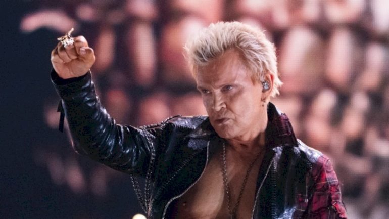 rebel-sell:-billy-idol-has-fun-highlighting-cities-on-upcoming-tour
