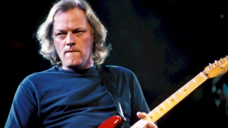 pink-floyd-releases-another-archival-performance-video-from-historic-1989-venice-concert