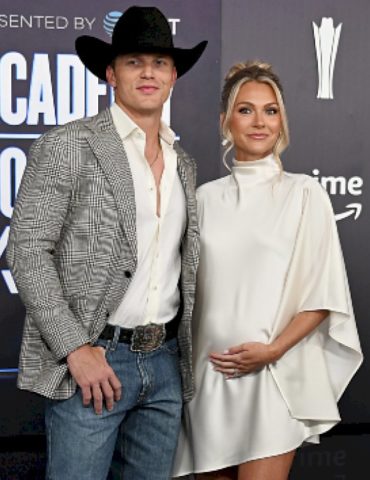 parker-mccollum’s-second-son-arrives-shortly-before-his-oldest-turns-2