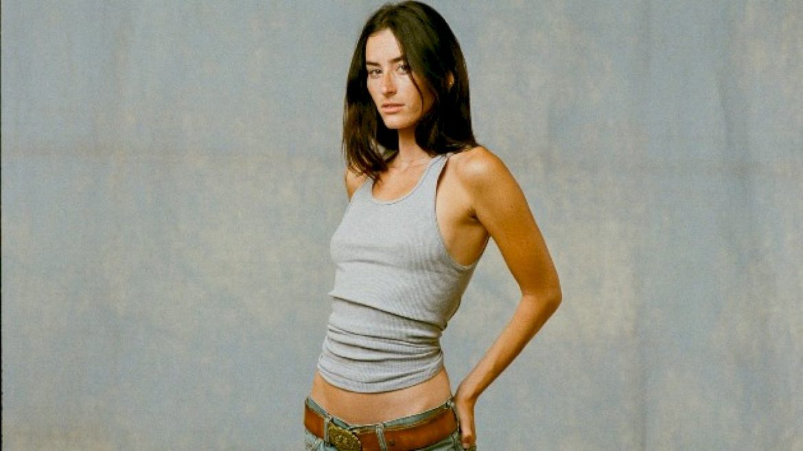 stella-lefty-announces-debut-album,-‘long-way-home’