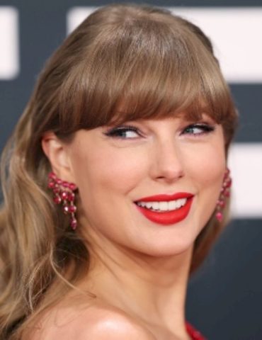taylor-swift’s-‘white-horse’-makes-phil-collins’-list-of-the-songs-that-have-soundtracked-his-life