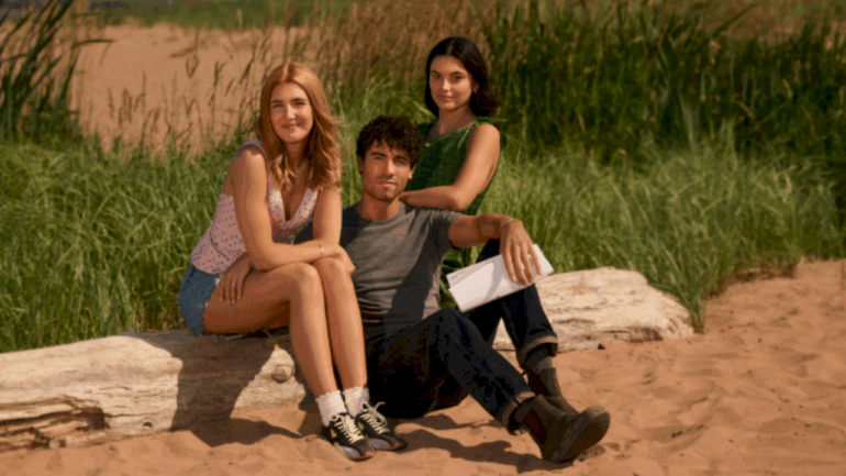 ‘this-summer-will-be-different’-netflix-adaptation-starts-production,-adds-recurring-cast
