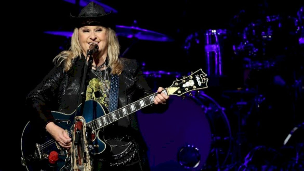 melissa-etheridge-loves-that-her-concerts-are-‘a-family-destination’