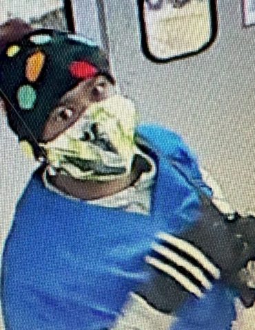 alleged-‘master-of-disguise’-faces-federal-charges-for-armed-robberies:-officials