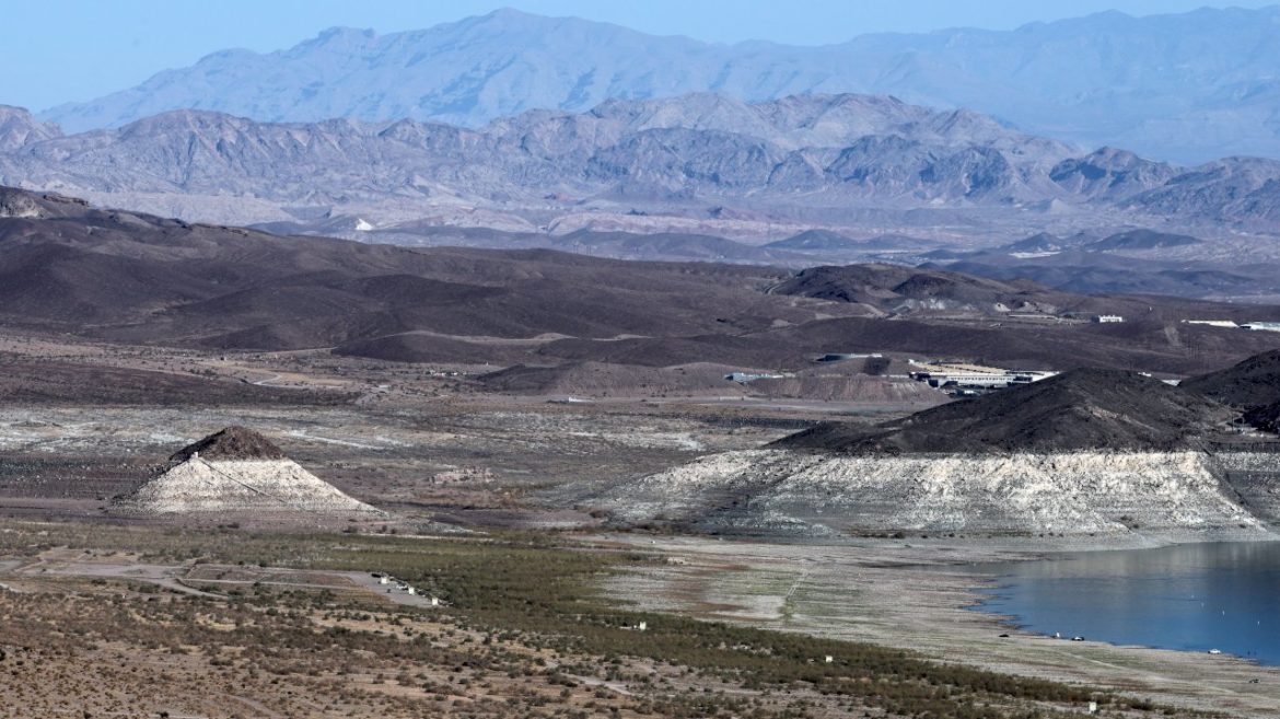lake-mead,-nation’s-largest-reservoir,-reaches-its-lowest-water-level-on-record