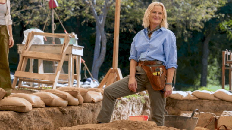 amy-poehler-comedy-‘dig’-gets-release-date