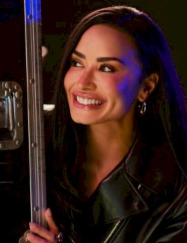 demi-lovato-is-back-as-mitchie-torres-in-the-new-‘camp-rock’-movie