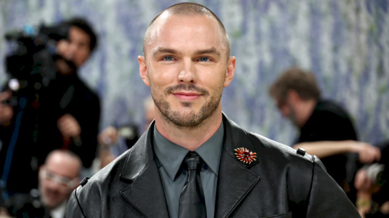 nicholas-hoult-cast-as-gilderoy-lockhart-in-‘harry-potter’-hbo-series