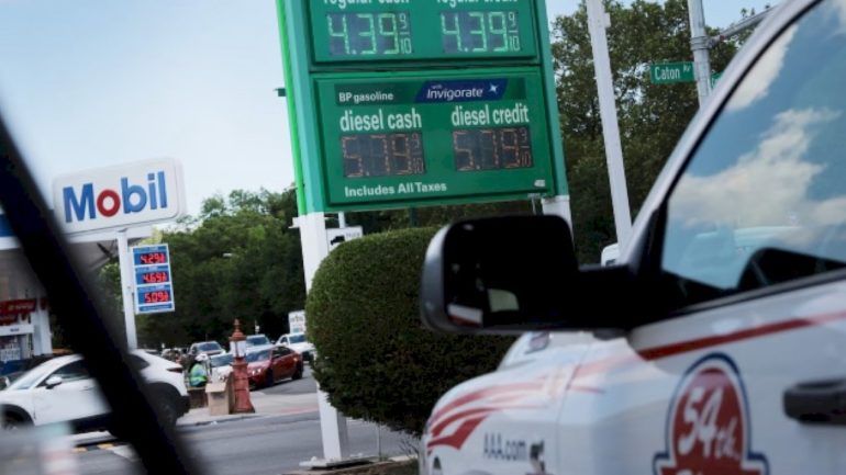 gas-prices-are-falling-despite-the-iran-war’s-impact.-will-it-last?
