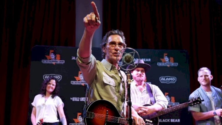 ella-langley-says-she-may-‘never-get-over’-matthew-mcconaughey-covering-‘choosin’-texas’