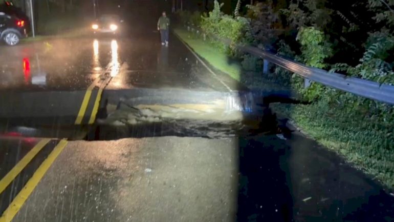 indiana-governor-declares-statewide-disaster-emergency-as-midwest-floodwaters-rise