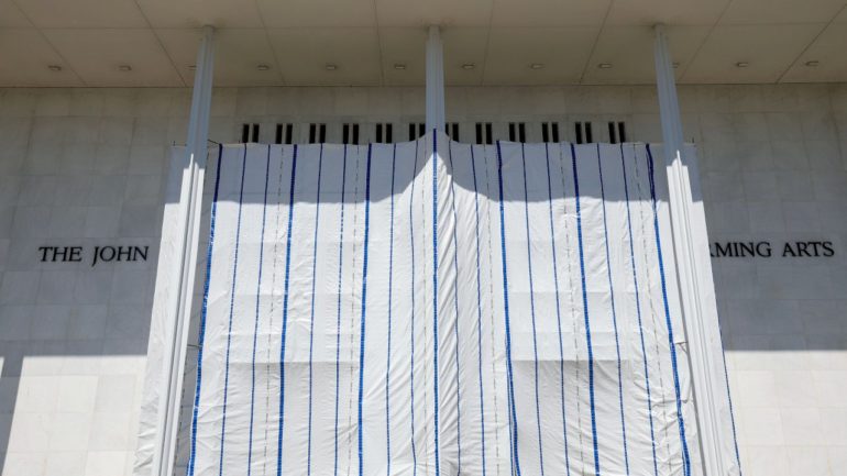 kennedy-center-board-votes-to-close-for-renovations-and-add-trump’s-name-again,-lawmaker-says