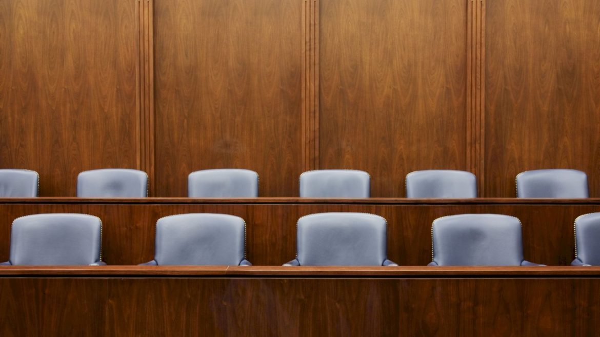 judge-rules-alex-murdaugh’s-retrial-will-have-a-change-of-venue,-but-no-location-set