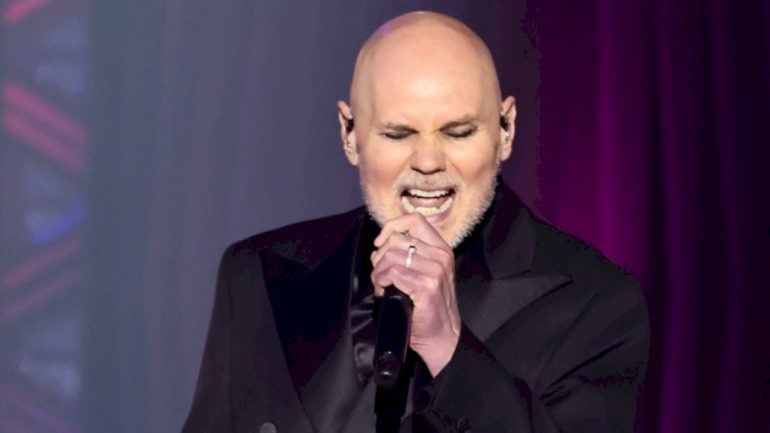 a-celebration-or-a-funeral?-billy-corgan-previews-the-smashing-pumpkins’-rats-in-a-cage-tour