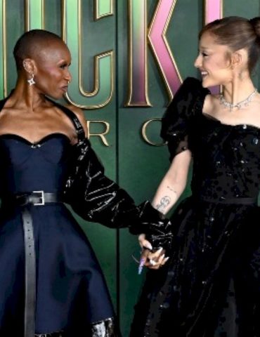 ‘it’ll-always-come-back-to-this’:-ariana-grande-and-cynthia-erivo-gush-over-each-other-after-london-duet