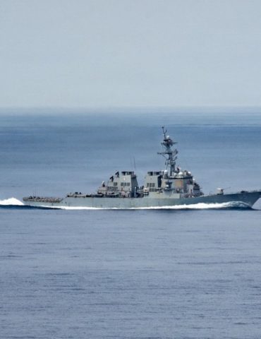 navy-ship-without-power-for-4-days-in-south-china-sea