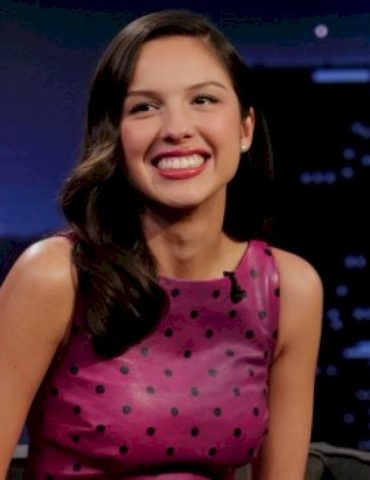 woman-reveals-that-olivia-rodrigo-helped-her-pay-for-her-college-tuition