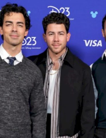 nick-jonas-reveals-he-auditioned-for-‘frozen’-—-and-totally-bombed