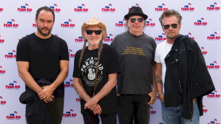 farm-aid,-featuring-neil-young-and-john-mellencamp,-to-air-on-cnn
