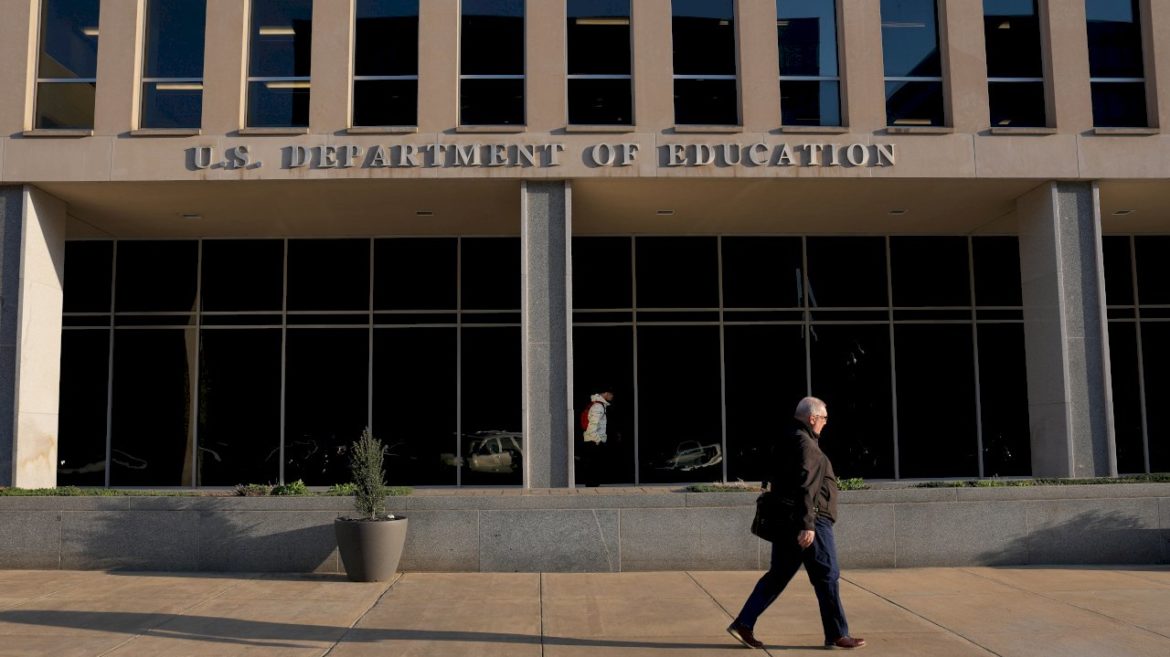trump-administration-to-tout-efforts-to-shut-down-education-department-as-school-year-begins