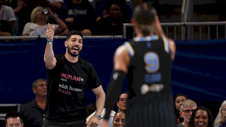 former-nba-player-ejected-from-wnba-game-following-confrontation