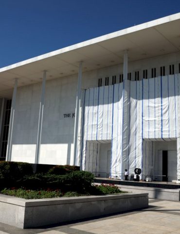 trump-administration-suggests-kennedy-center-could-be-demolished-if-court-blocks-planned-renovations