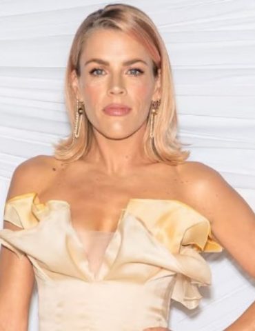 busy-philipps-says-she-underwent-2-surgeries-after-discovering-brain-tumor